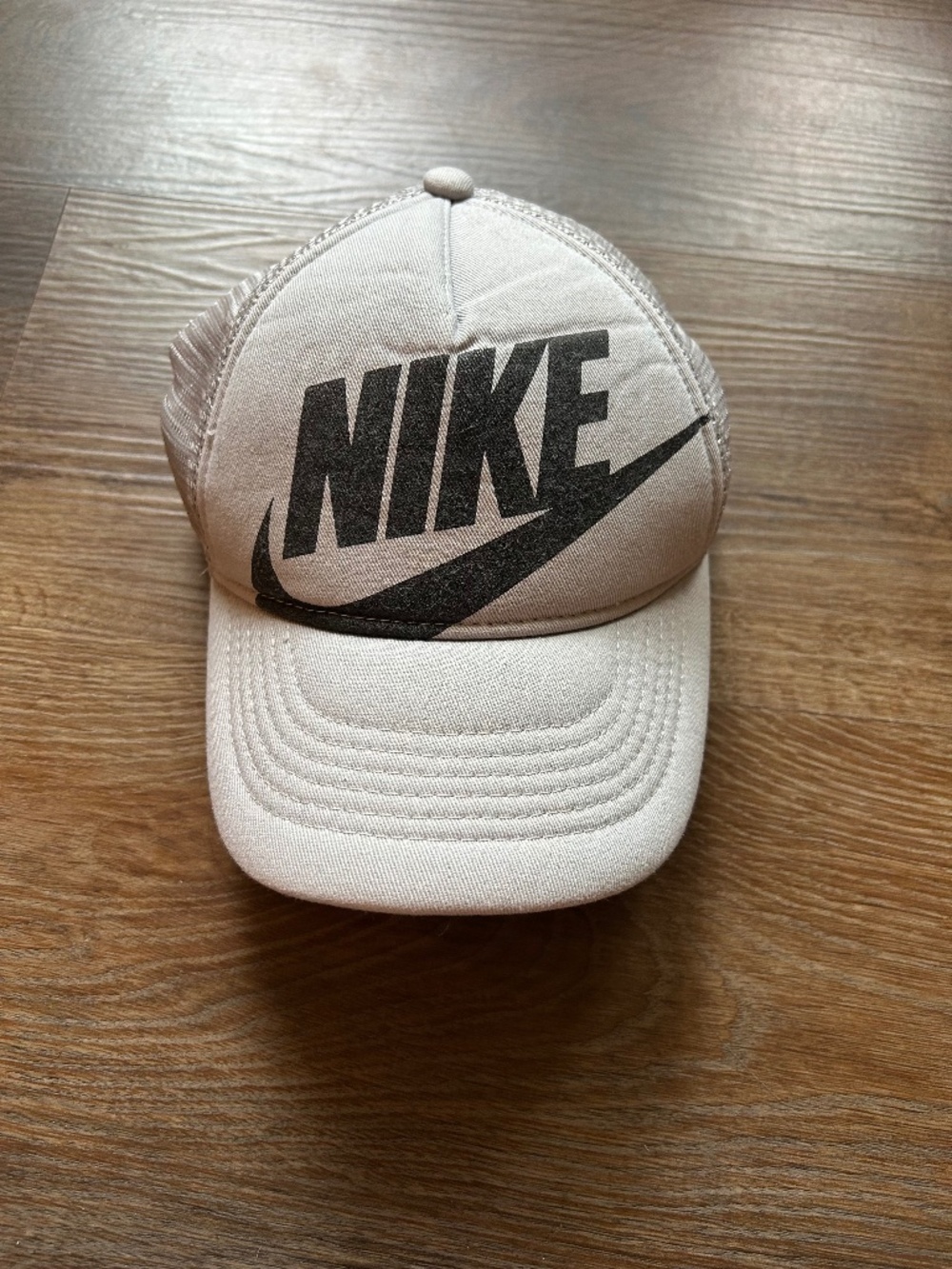 Nike Trucker Hat Kids Large White Mesh Snapback Cap